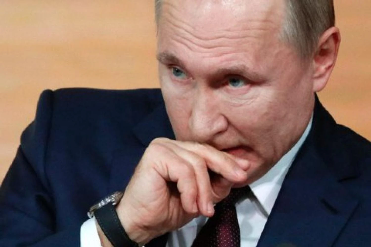путін продовжує вдавати, що він може говорити про Україну без України – РНБО