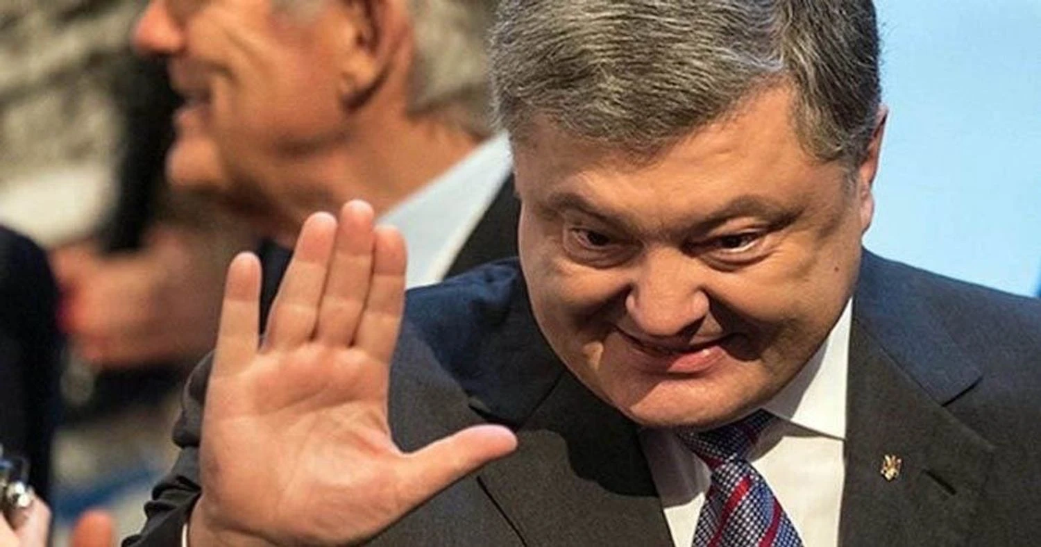 "Порошенко не може вказувати Україні як вести переговори, бо за нього розікрали армію, захищали росмову, а сам служив в УПЦ МП" - ветеран