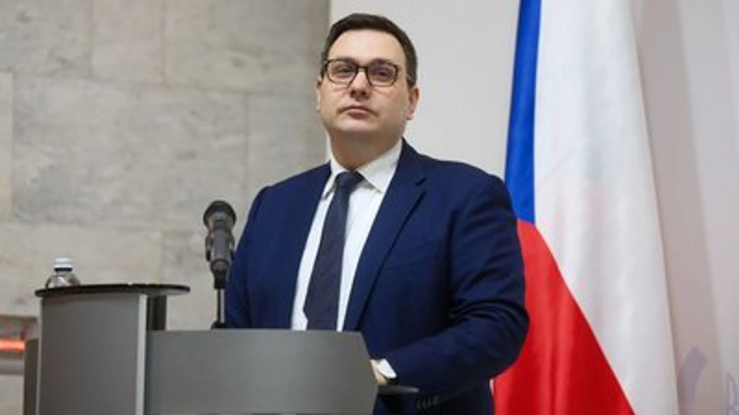 ЄС обговорює нові санкції проти рф та використання заморожених активів для України - Radio Prague International