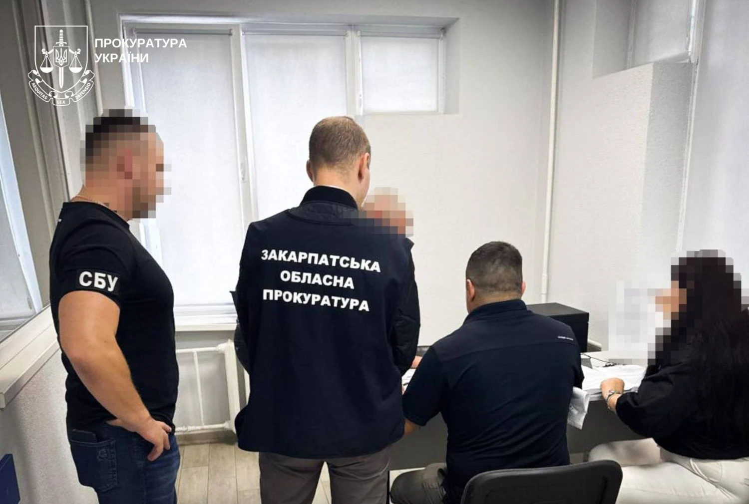 Депутат райради Закарпаття, причетний до розтрати 8,4 млн грн на ремонті дороги, отримав підозру