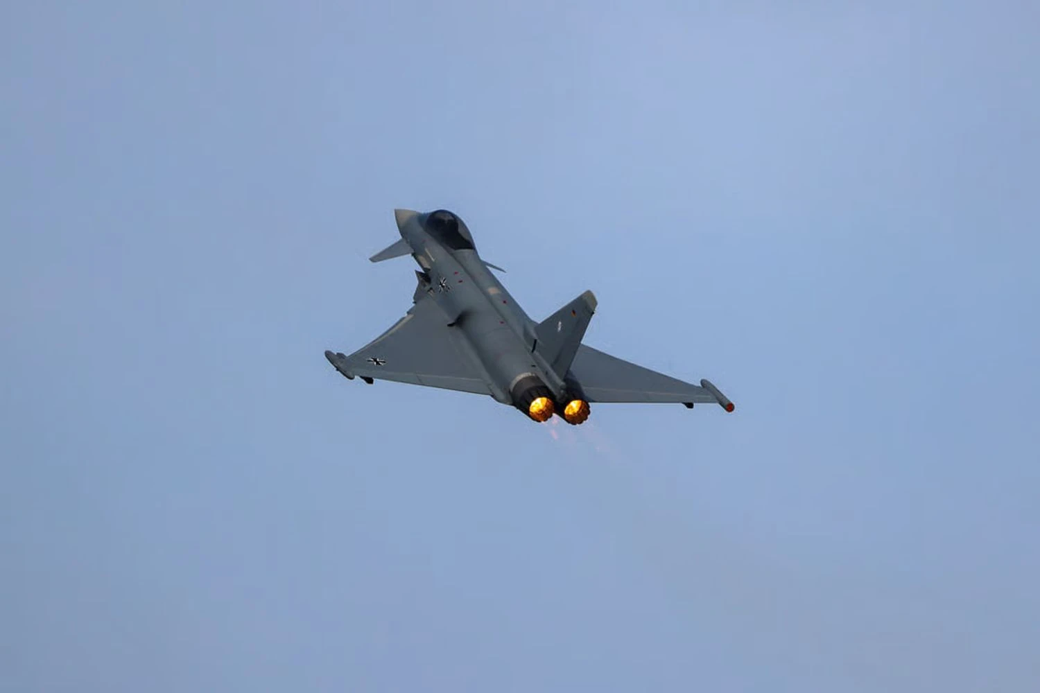 НАТО знову піднімало винищувачі через російський літак над Балтійським морем