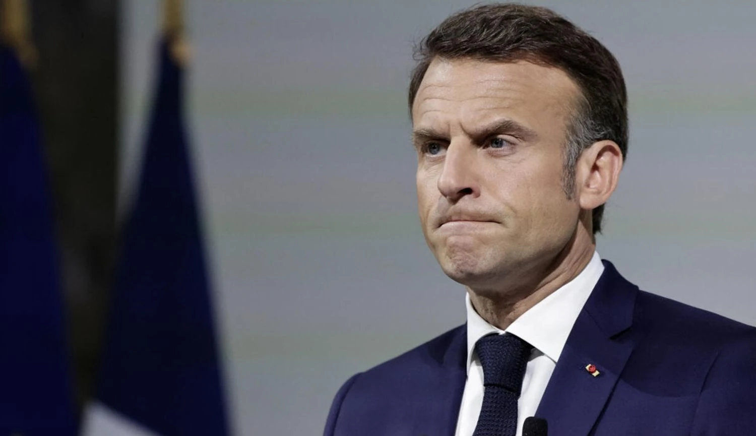 Макрон попередив про