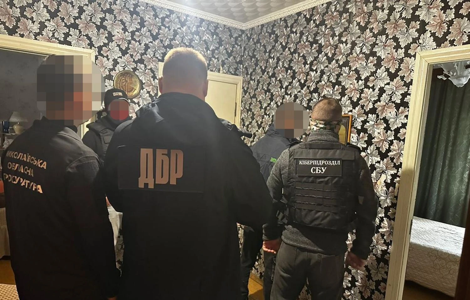 Агітував вбивати бійців ЗСУ: на Миколаївщині повідомлено про підозру інспектору СІЗО