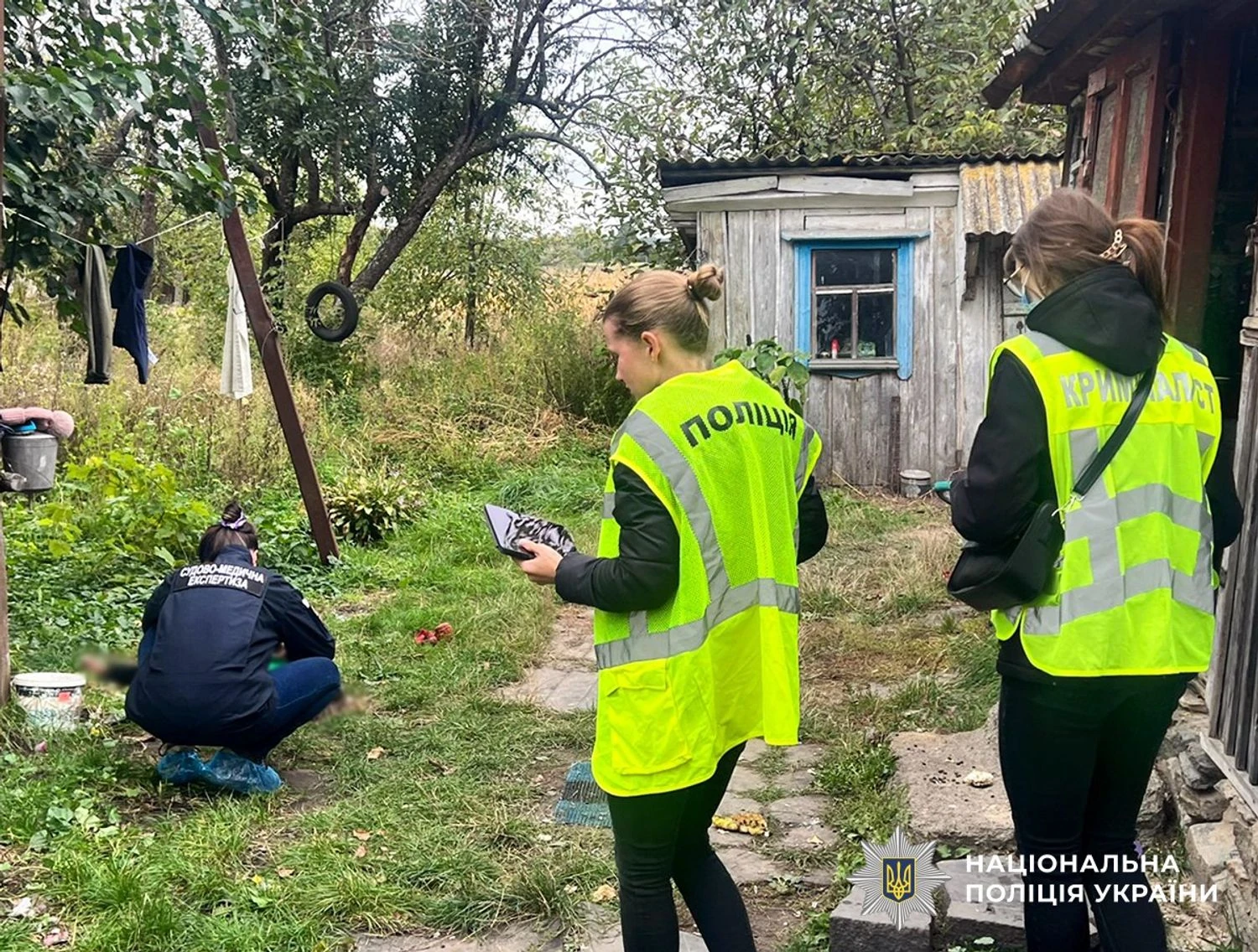 На Житомирщині під час сімейної сварки чоловік зарізав дружину, 9-річну доньку, собаку та двох котів