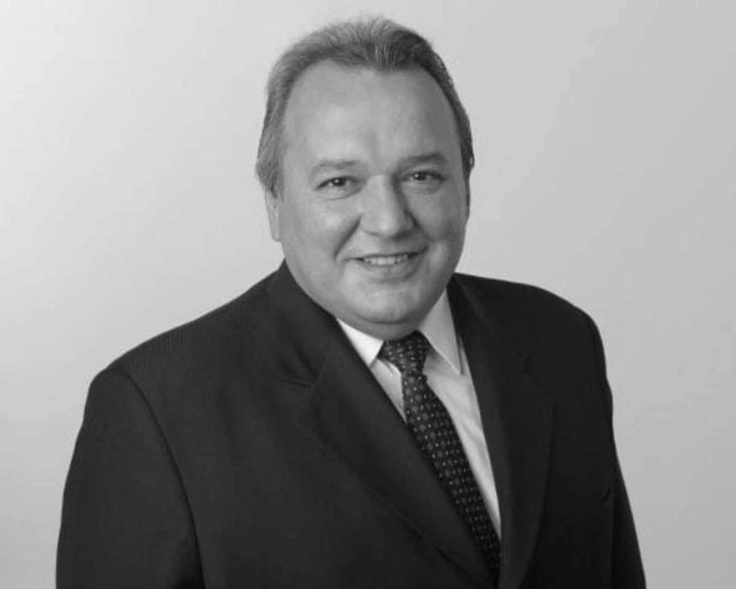 В Аргентині кандидат у депутати раптово помер від серцевого нападу під час дебатів у прямому ефірі