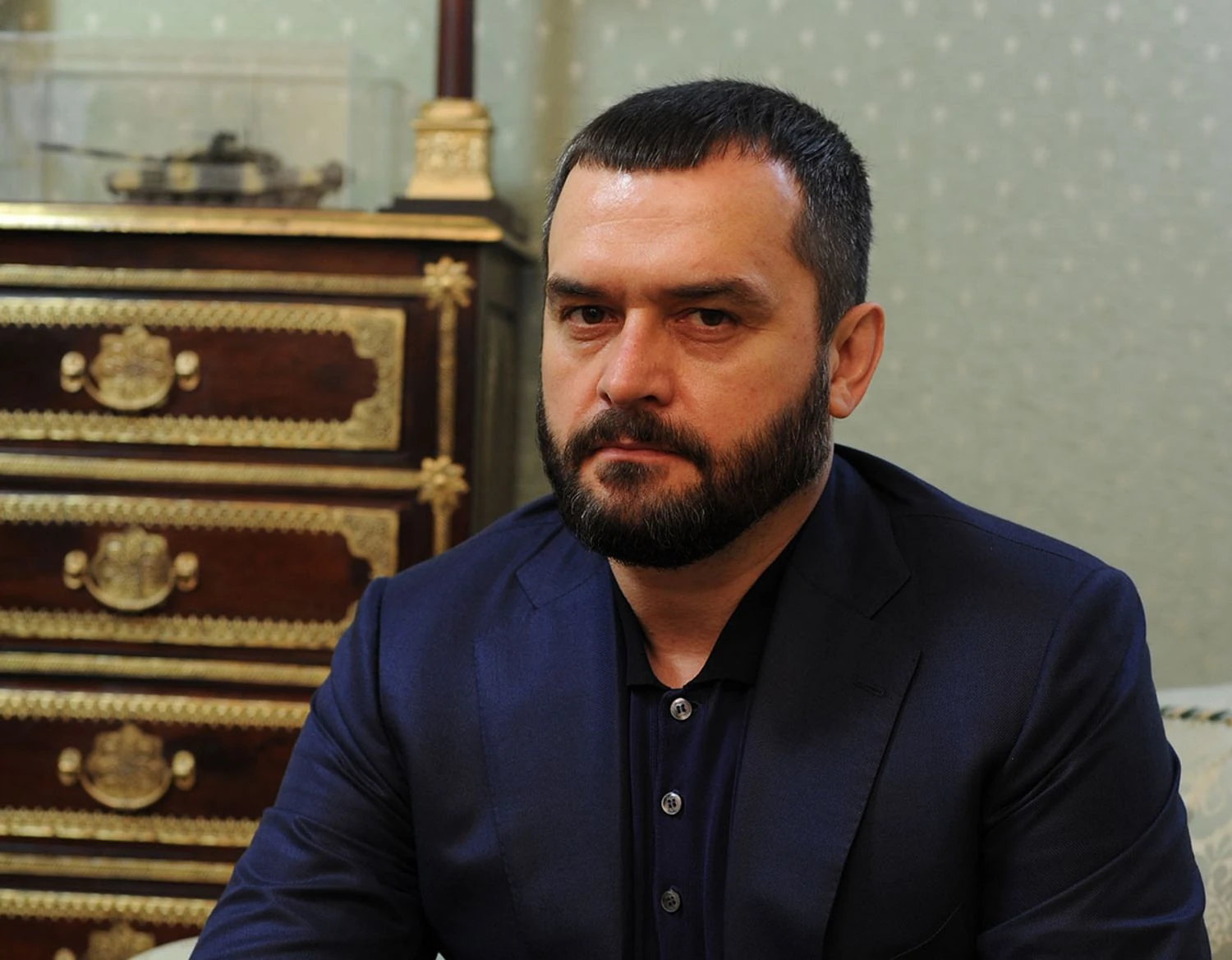 Активи ексміністра МВС Захарченка на понад 400 млн гривень конфіскували в дохід держави