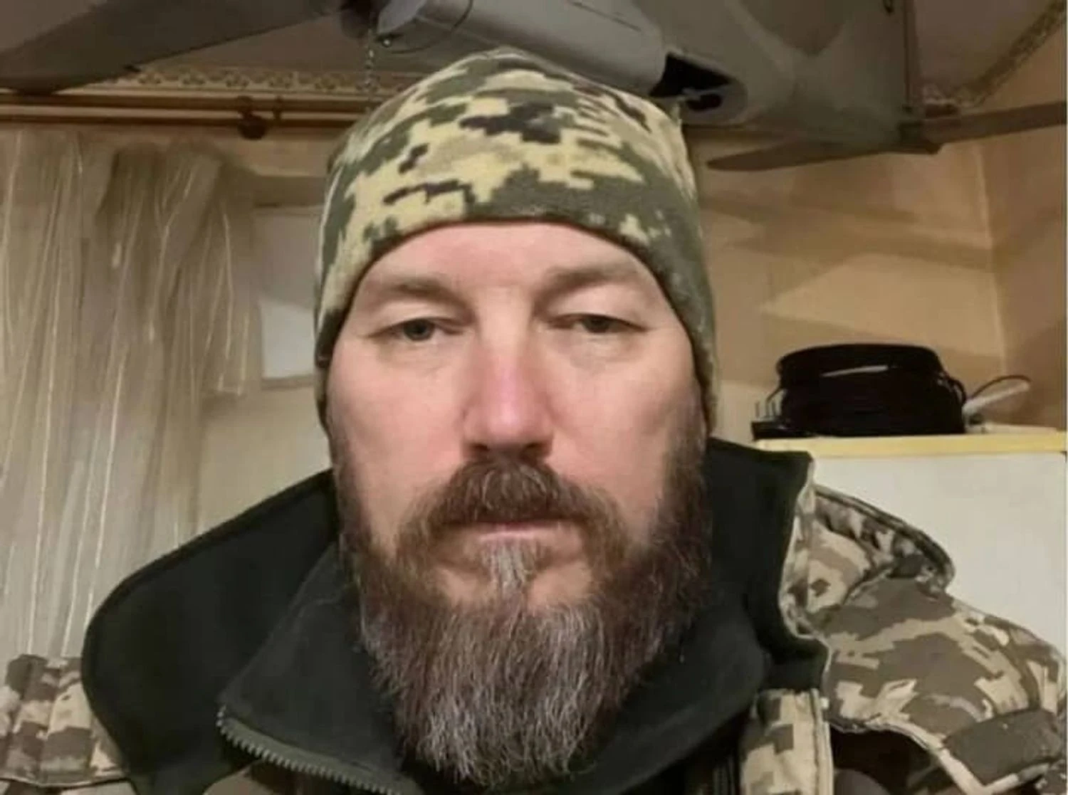 Дамба дала тріщину: