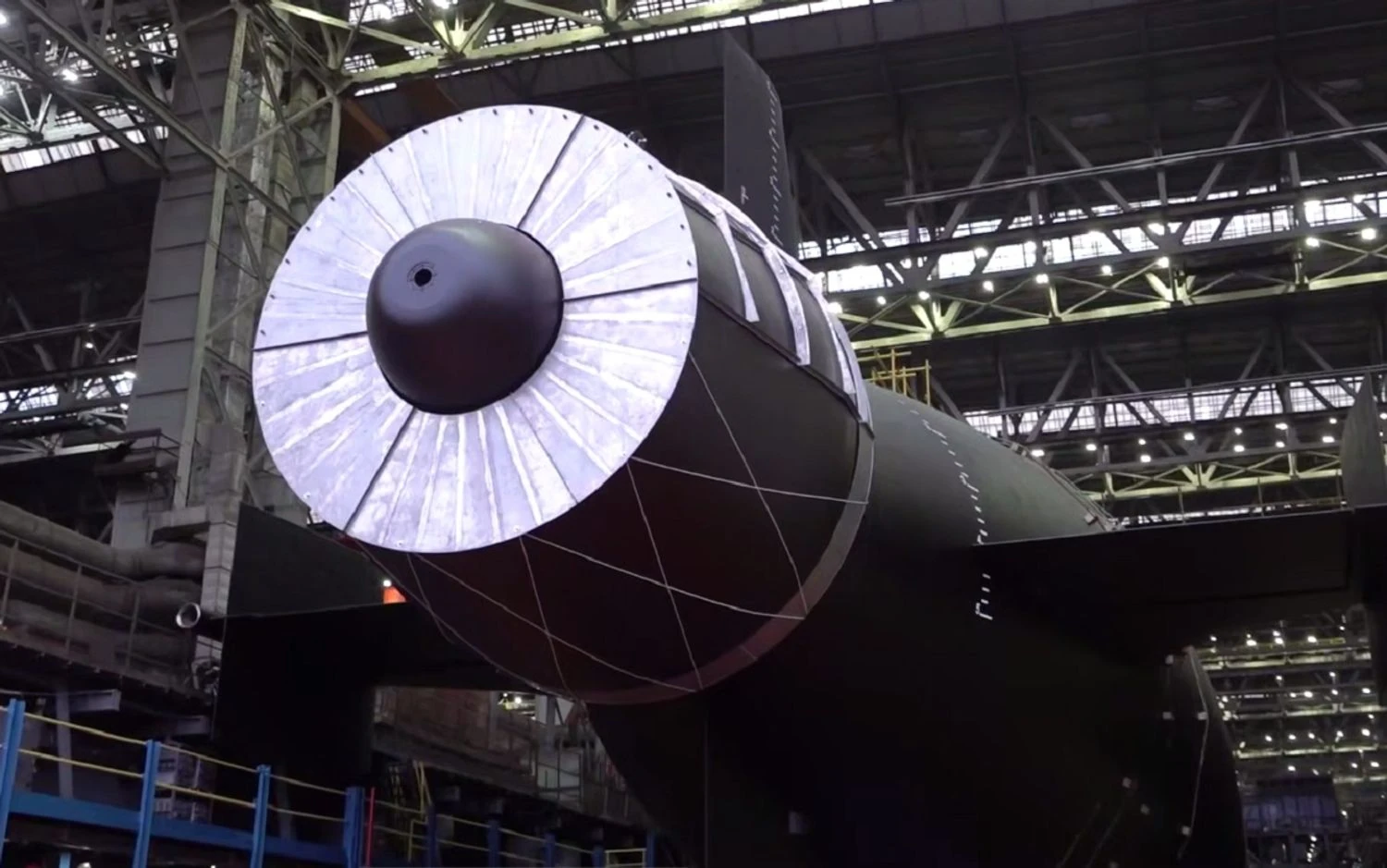 В рф заявляють про спуск на воду атомного підводного човна “Хабаровськ”