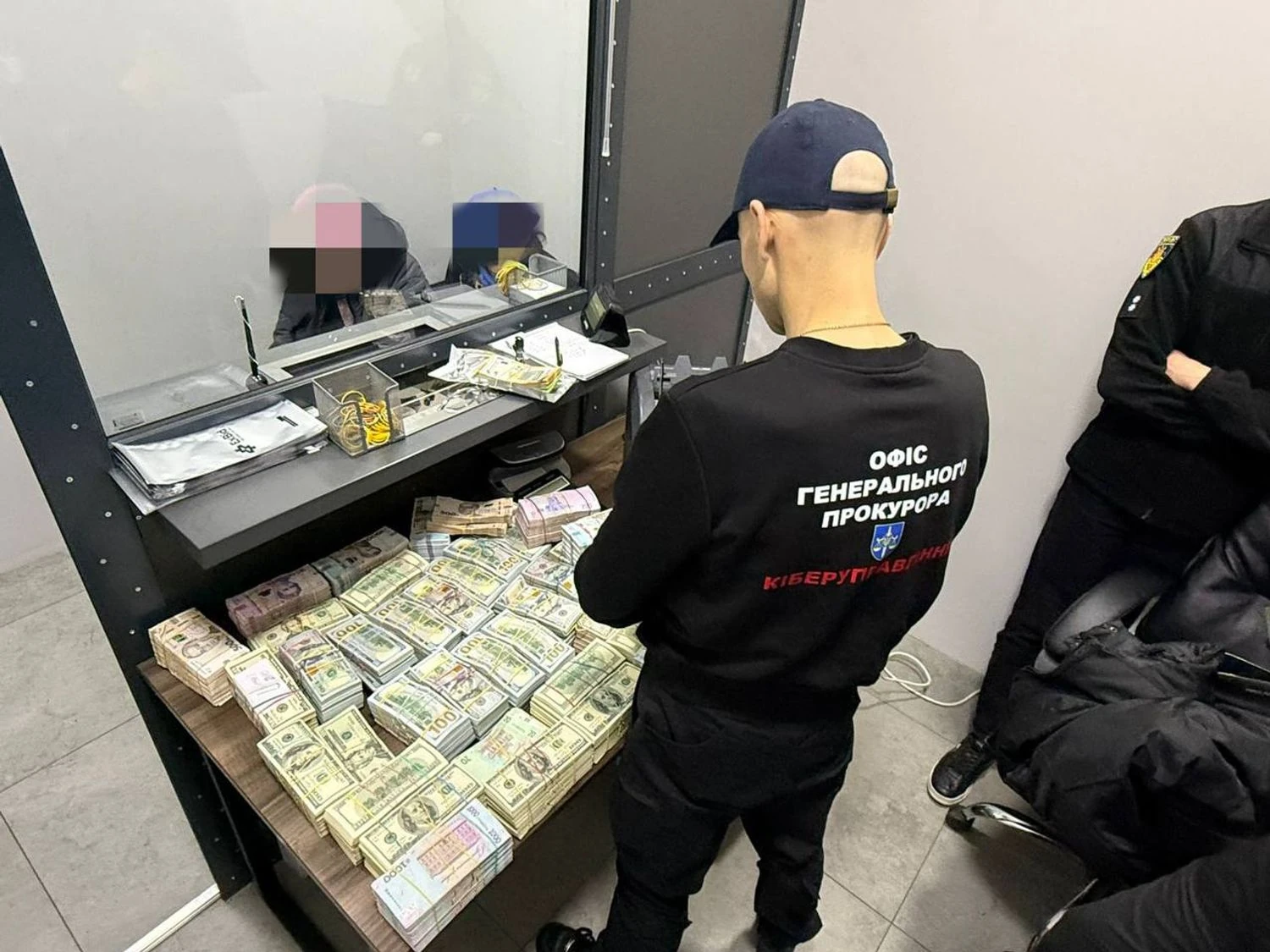 "Від слів до справ": Кравченко повідомив про викриття у межах міжнародної співпраці схеми наживи шахраїв на громадянах ЄС на близько $250 тисяч