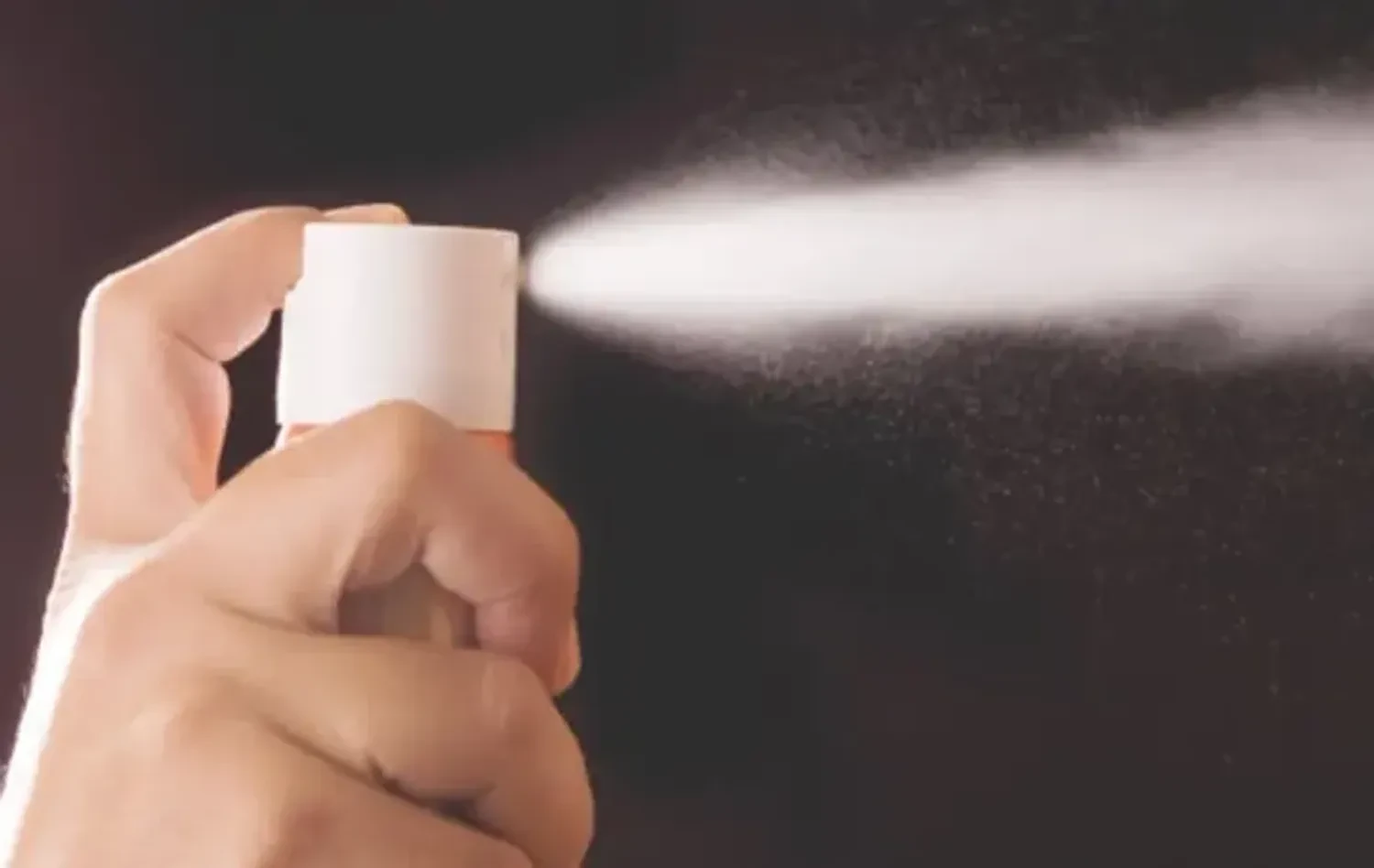 Залила “перцем” ветерана, який 21 місяць був у полоні рф через прохання викинути сміття з під