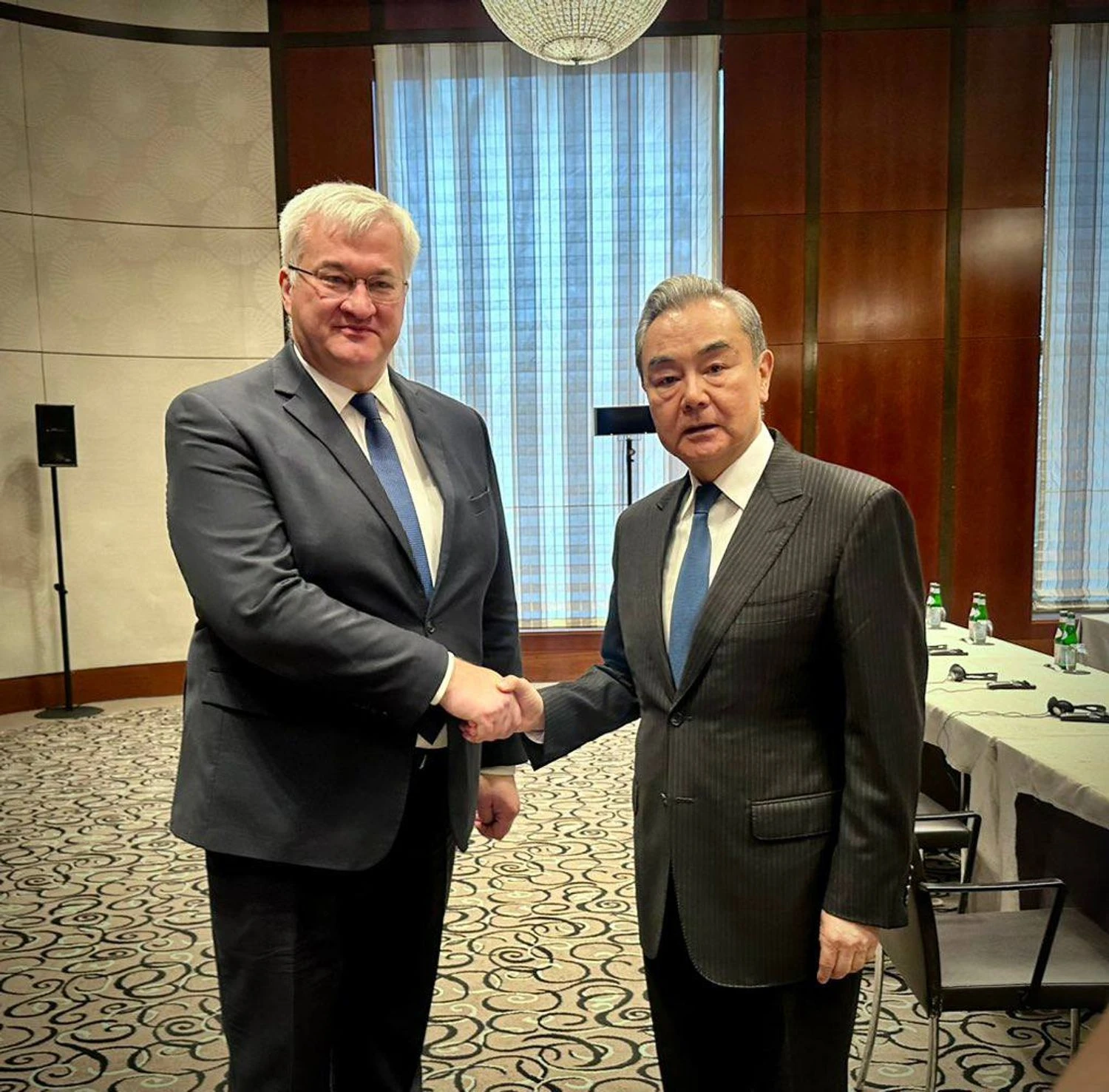 Китай надасть Україні пакет гуманітарної енергетичної допомоги - Сибіга