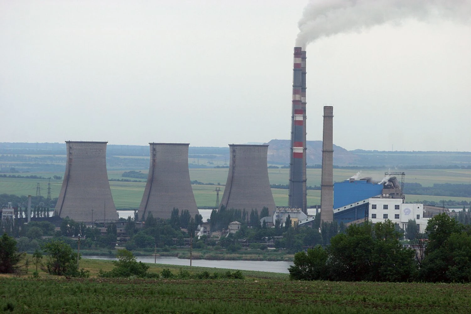 росіяни намагаються відновини Старобешівську ТЕС