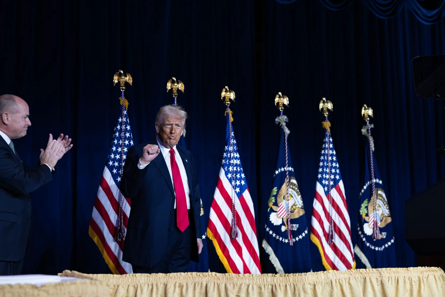 Трамп каже помічникам, що хоче якнайшвидшого завершення війни з Іраном - WSJ дізналося терміни