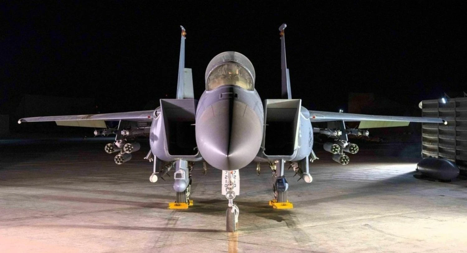 Зниклого американського пілота після збиття F-15E в Ірані врятували спецпризначенці командос  – Axios