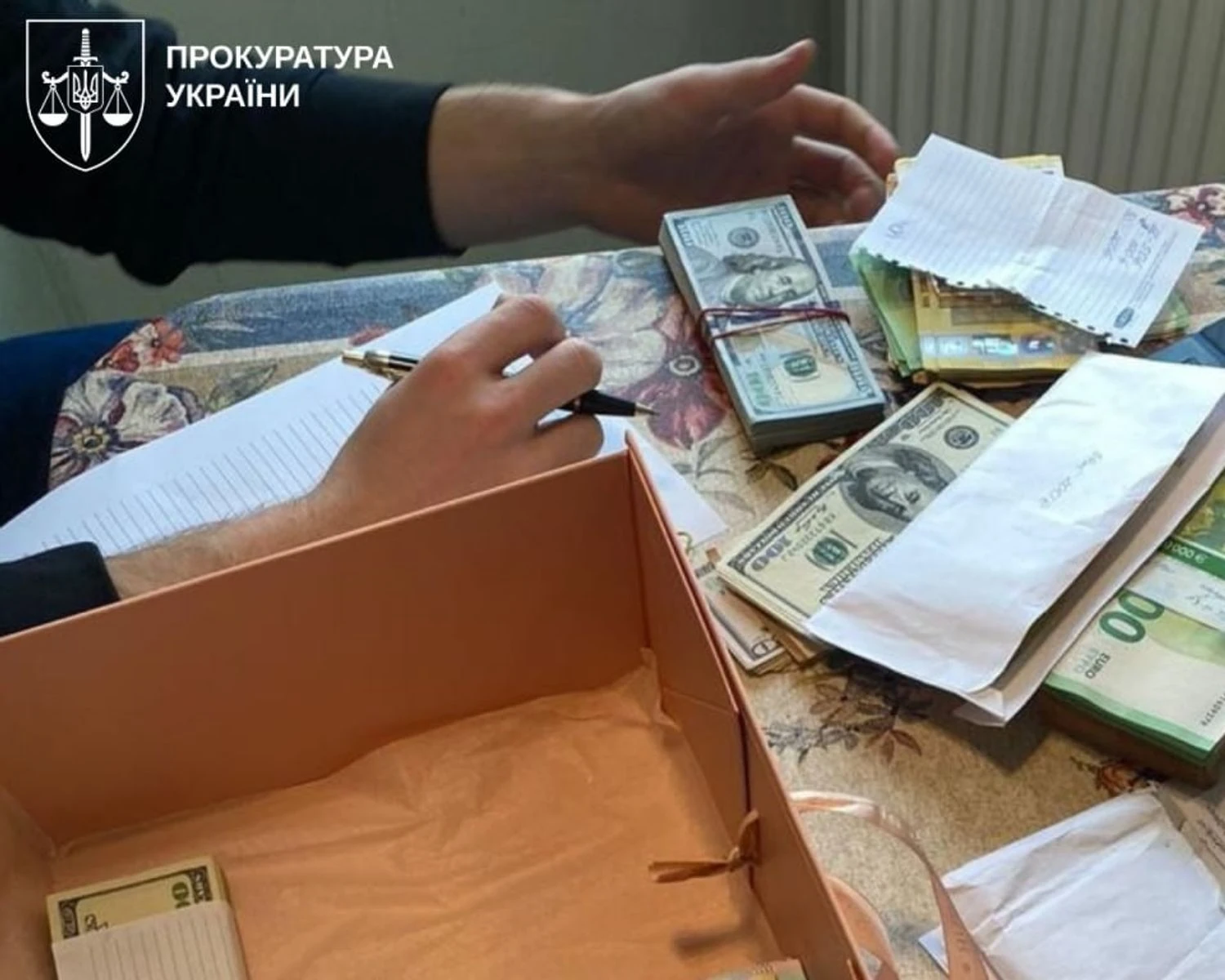 Прокуратура викрила мережу нелегальних онлайн-казино з оборотом у 5 млрд грн, серед організаторів є громадяни рф