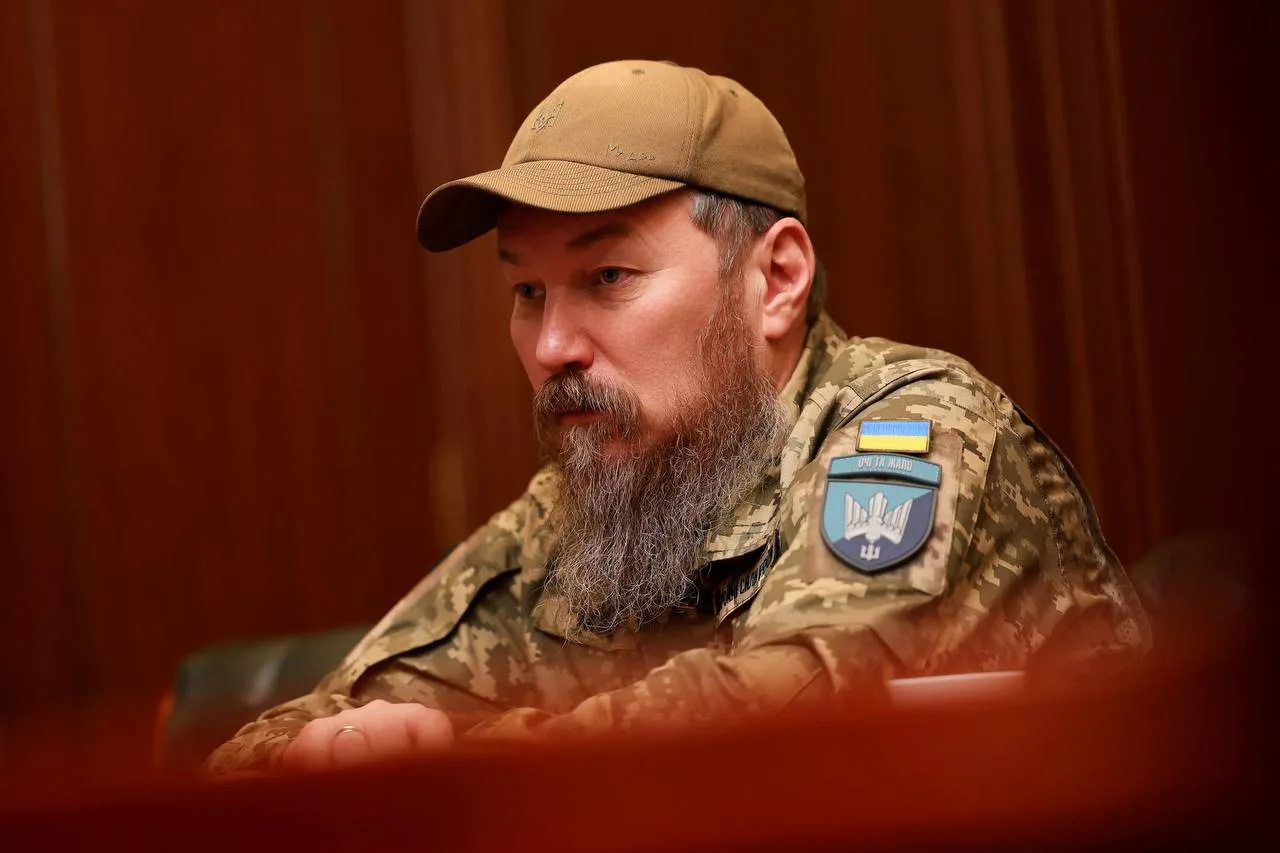 "Мадяр" натякнув, що Україна визначила перші 500 цілей у білорусі, якщо лукашенко наважиться вступити у війну на боці рфРоберт Бровді заявив про готовність вдарити по 500 цілях у Білорусі в разі її вступу у війну. У РНБО назвали закиди Мінська щодо
дронів брехнею.Війна в Україні • 26 травня, 16:01 • 3164 перегляди