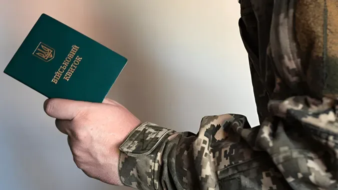 На Волині попередньо затримали в.о. начальника Луцького ТЦК через $7000 хабаря – Омбудсмен
