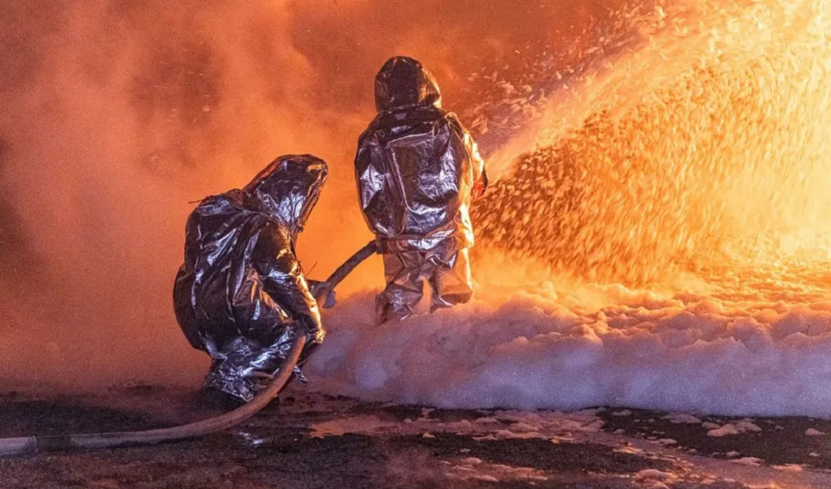 У Кропивницькому через атаку дронів пошкоджено житловий будинок, виникла пожежа